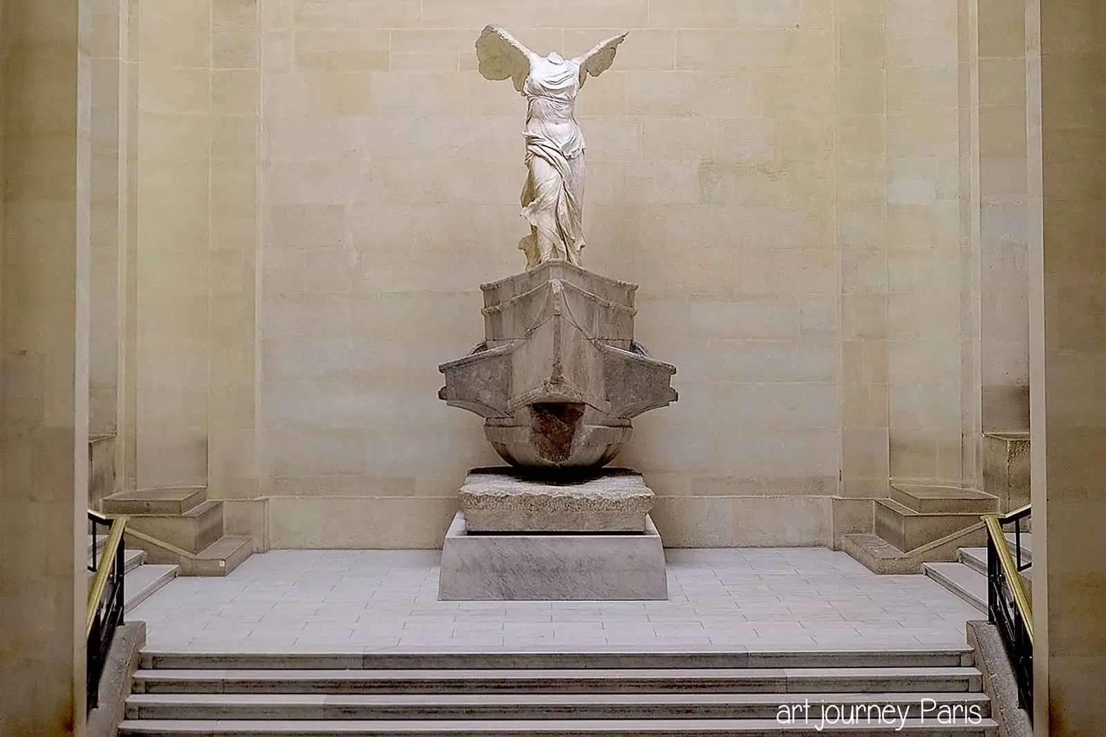 Winged Victory of Samothrace Louvre museum private tour